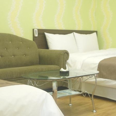 Hill Park Hotel Чеджу Екстериор снимка